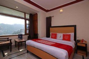 OYO 9492 Hotel Dev Palace